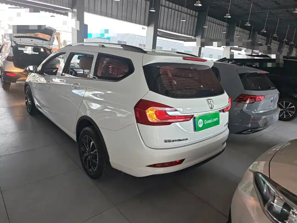 Baojun 310 W 1.5 L Manual Comfort CN-V