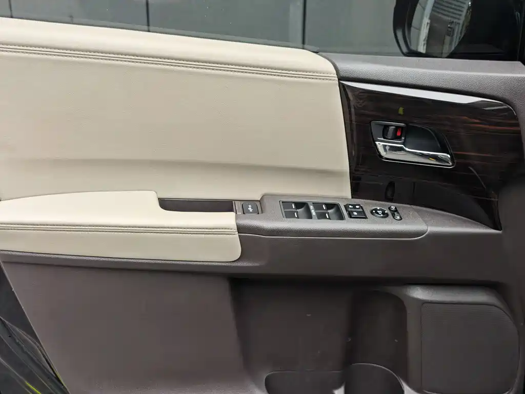 Odyssey 2.4 L Supreme