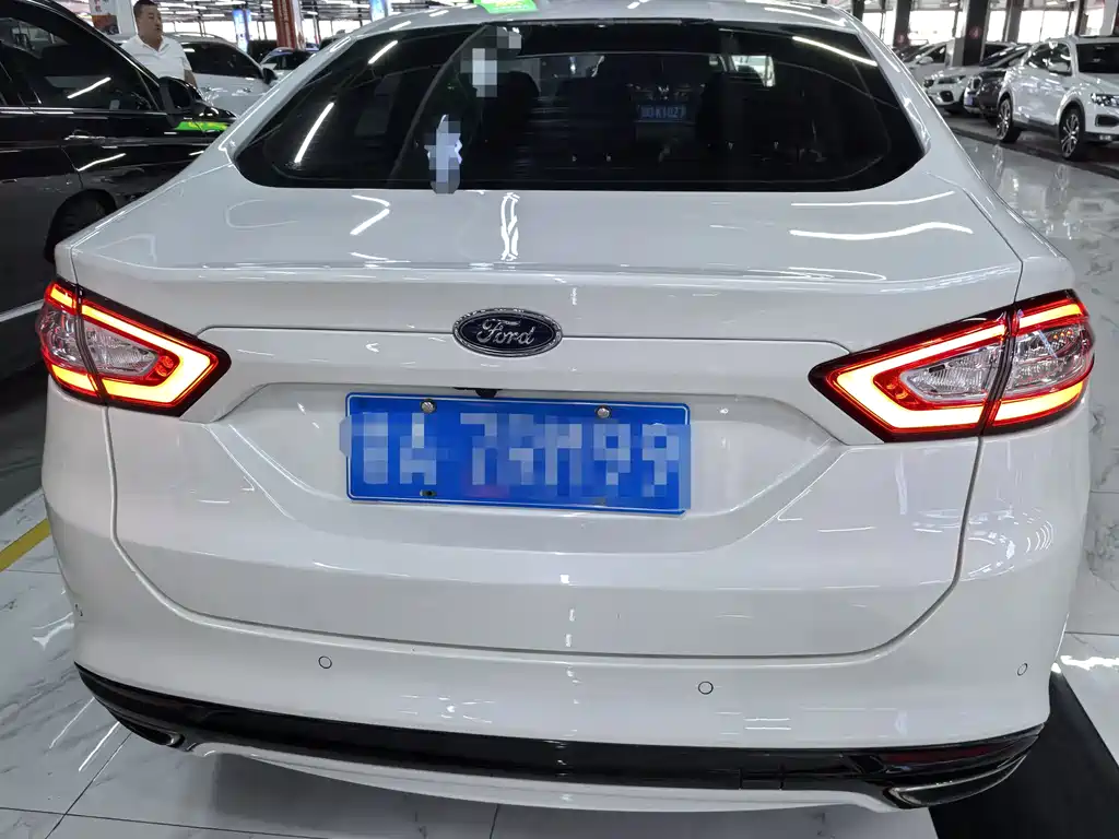 Mondeo 2.0 L GTDi200 Luxury