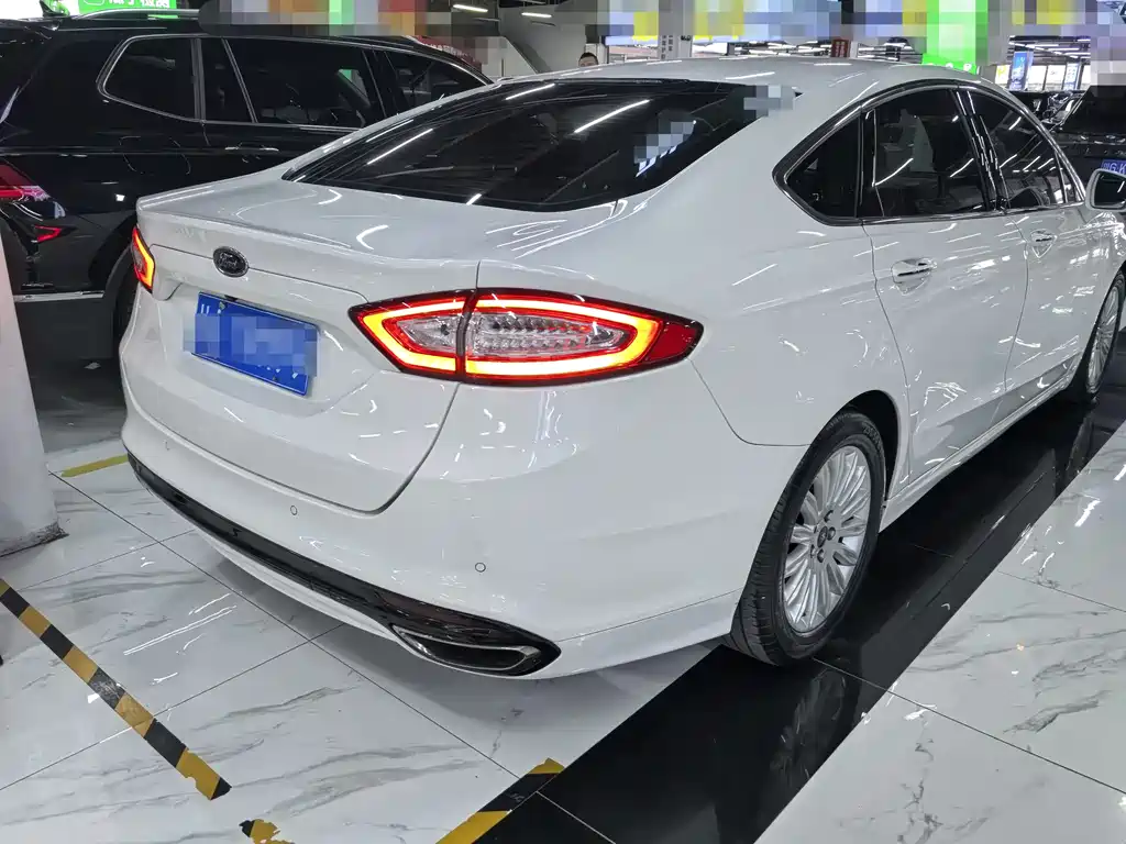 Mondeo 2.0 L GTDi200 Luxury