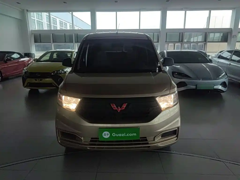 Wuling Hongguang V 1.5 L Power Take Electric Assist LAR