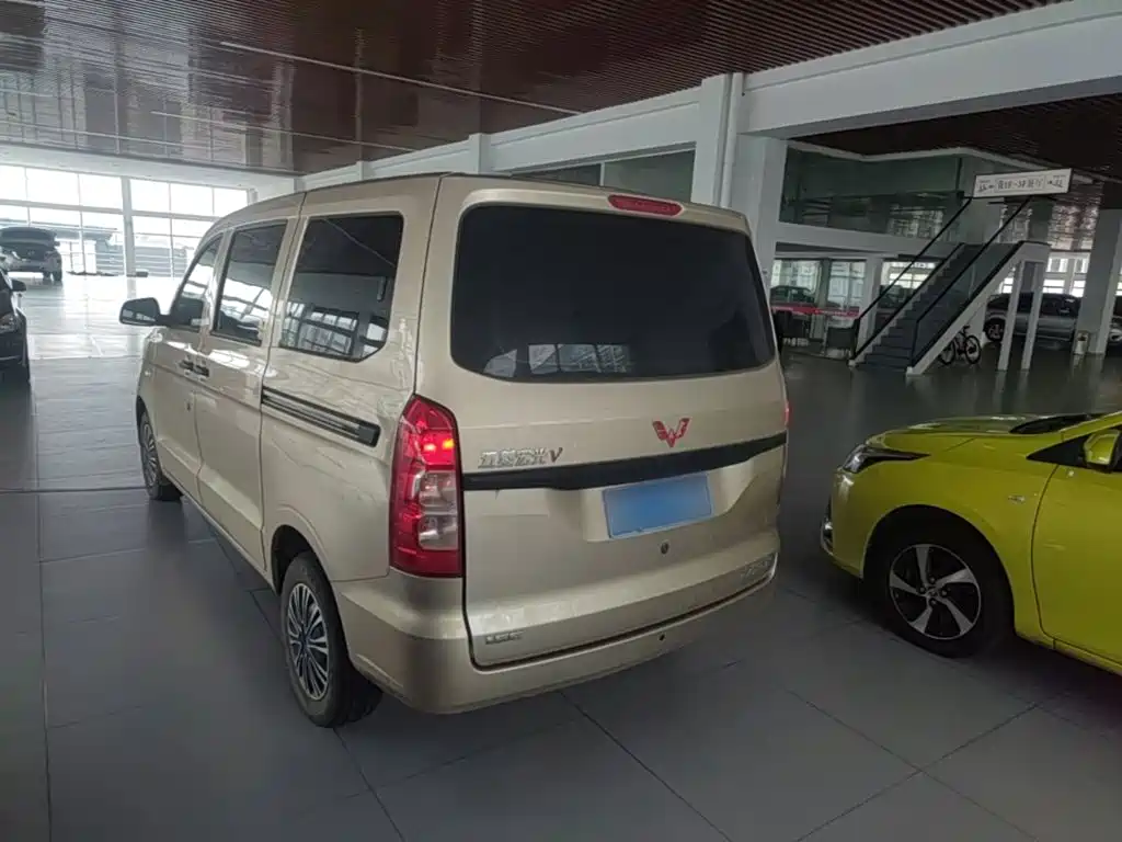 Wuling Hongguang V 1.5 L Power Take Electric Assist LAR