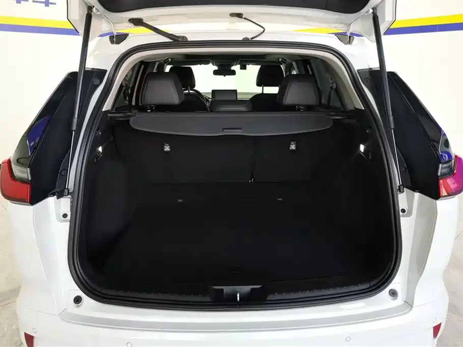 Breeze 240 TURBO 2 WD Luxury 5-seat