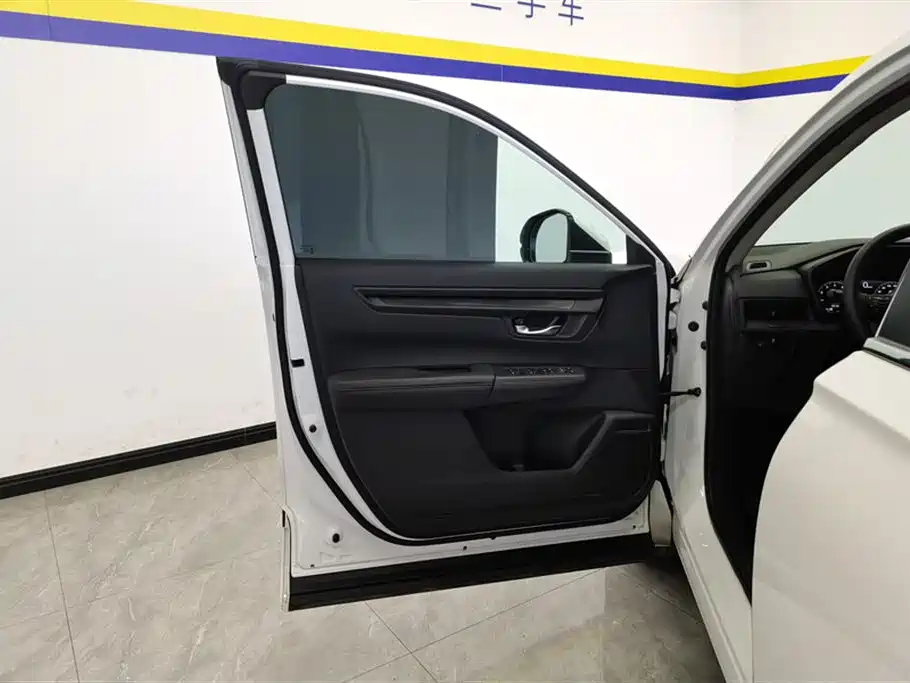 Breeze 240 TURBO 2 WD Luxury 5-seat