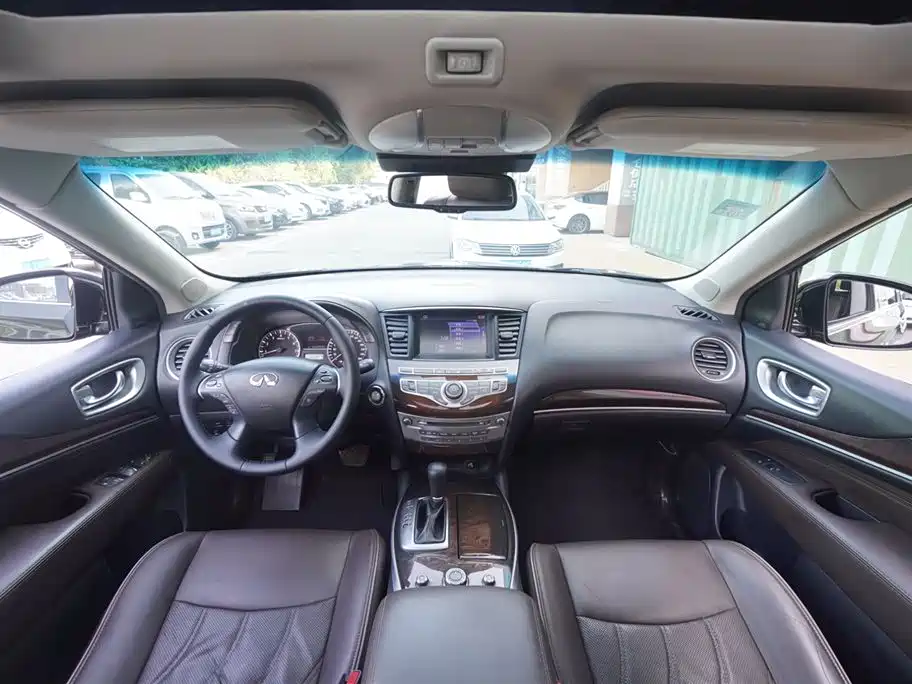 Infiniti JX JX35 4 WD All-round