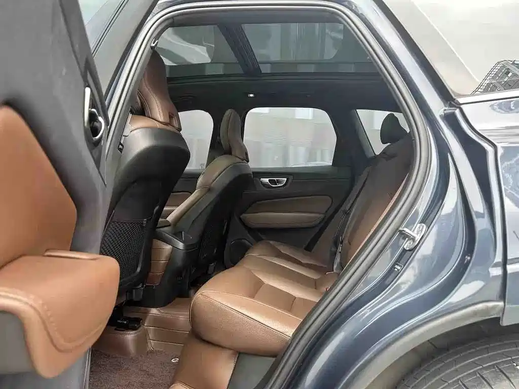 Volvo XC60 B5 4 WD Smart Vision Luxury