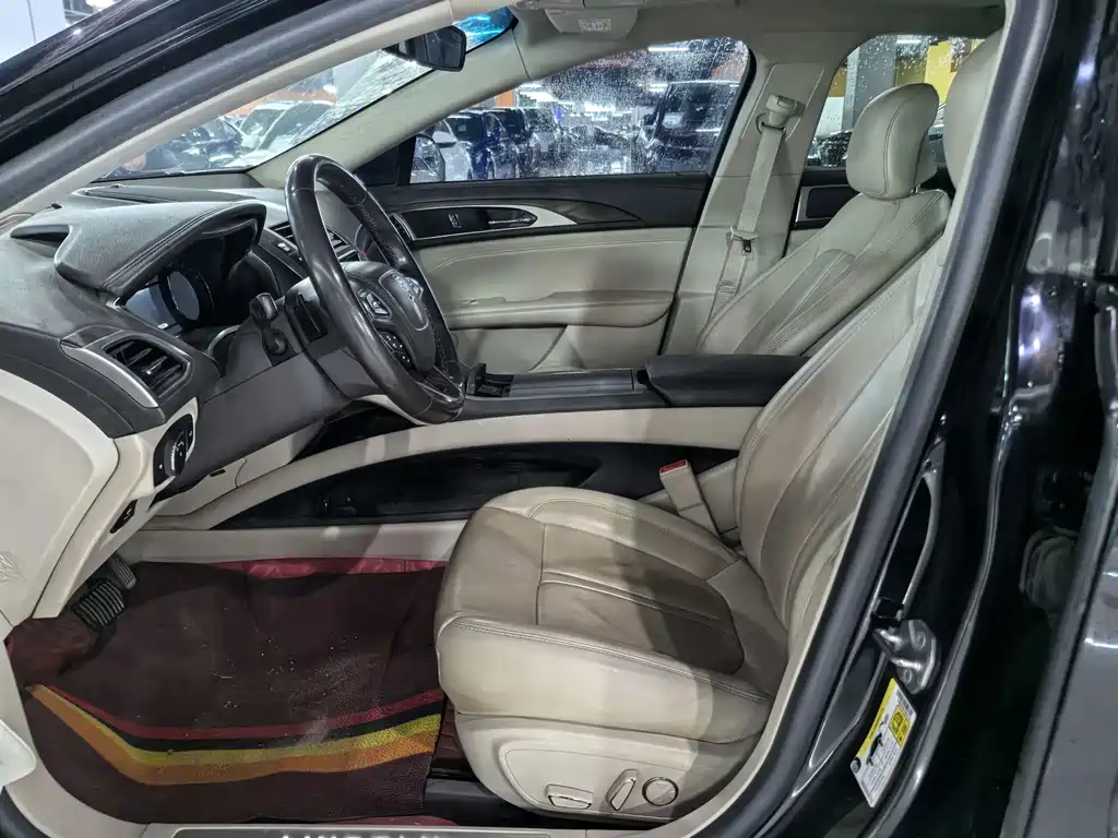 Lincoln MKZ 2.0 T Premium
