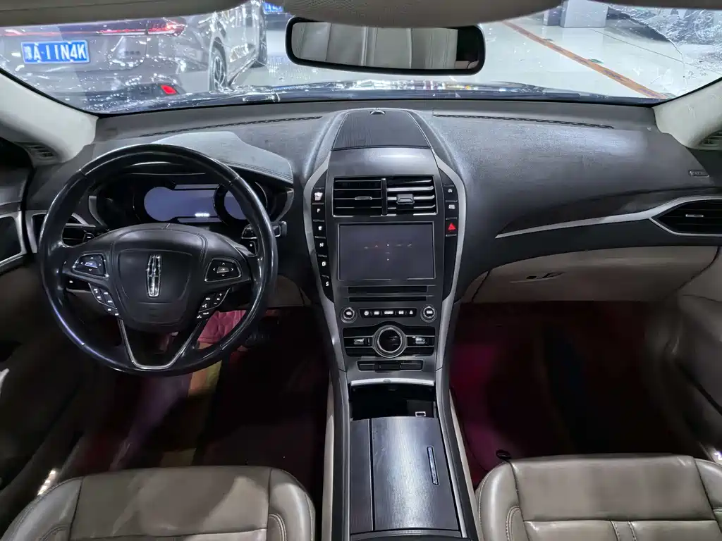 Lincoln MKZ 2.0 T Premium