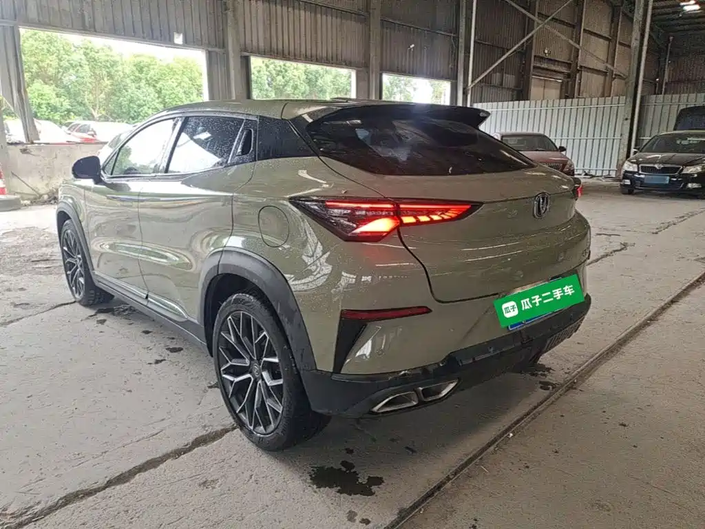 Changan UNI-T 1.5 T Distinguished