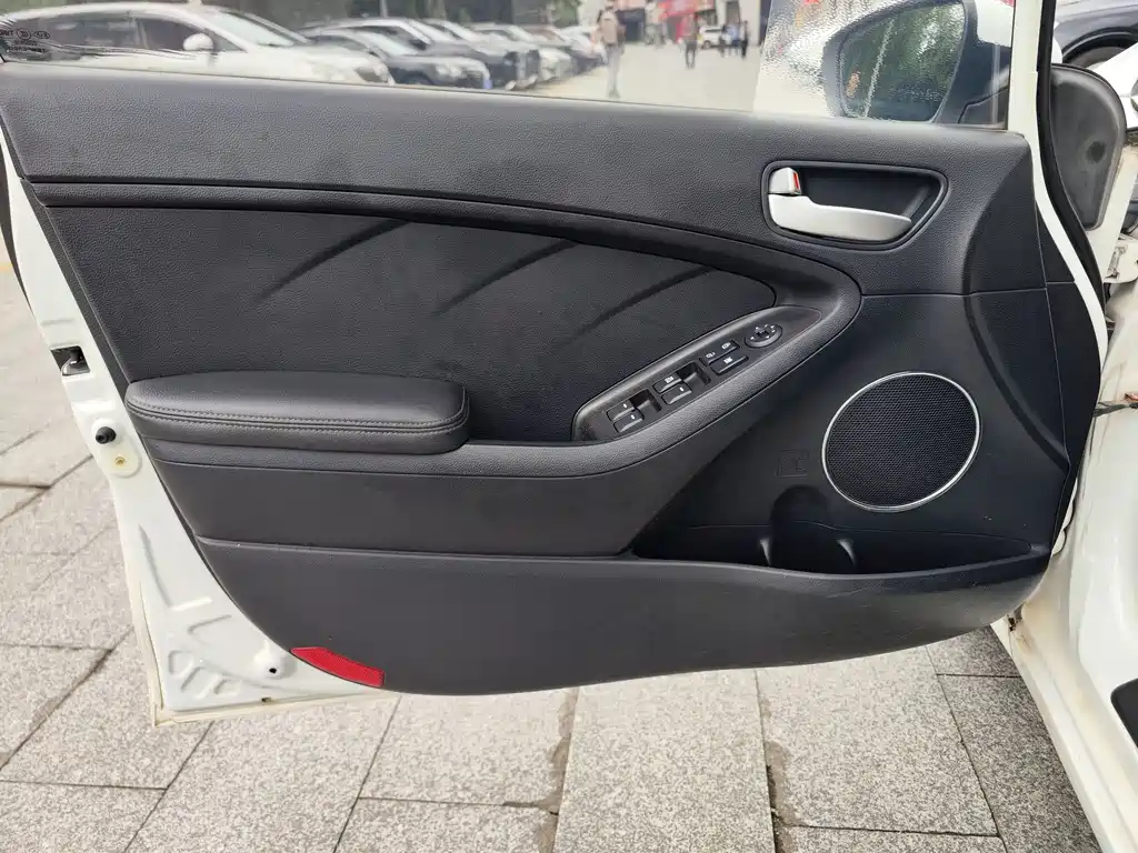 Kia K3 1.6 L Auto GLS