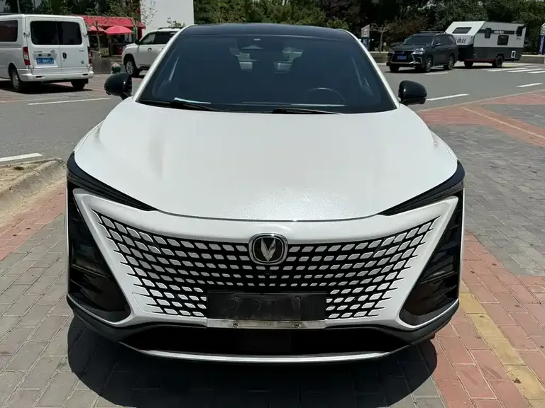 Changan UNI-T 1.5 T Distinguished