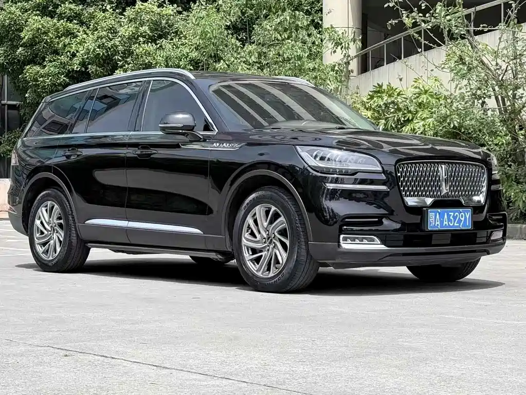 Aviator 3.0 T V6 4 WD Premium