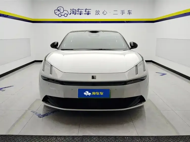 Lynk & Co 10 EM-P 领克10 2025款 240四驱Ultra