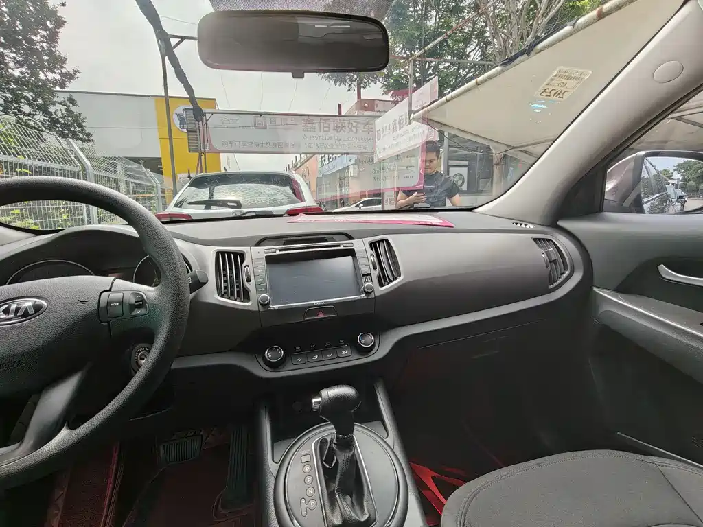 Sportage 2.0 L Auto 2 WD GL