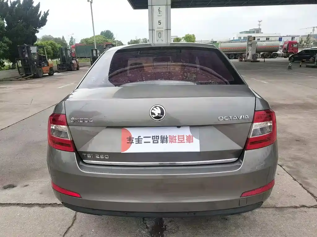 Octavia TSI280 DSG Smart Travel