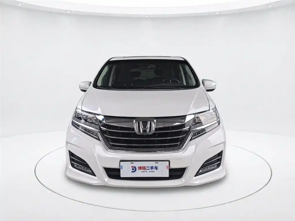 Elysion 2.4 L Luxury