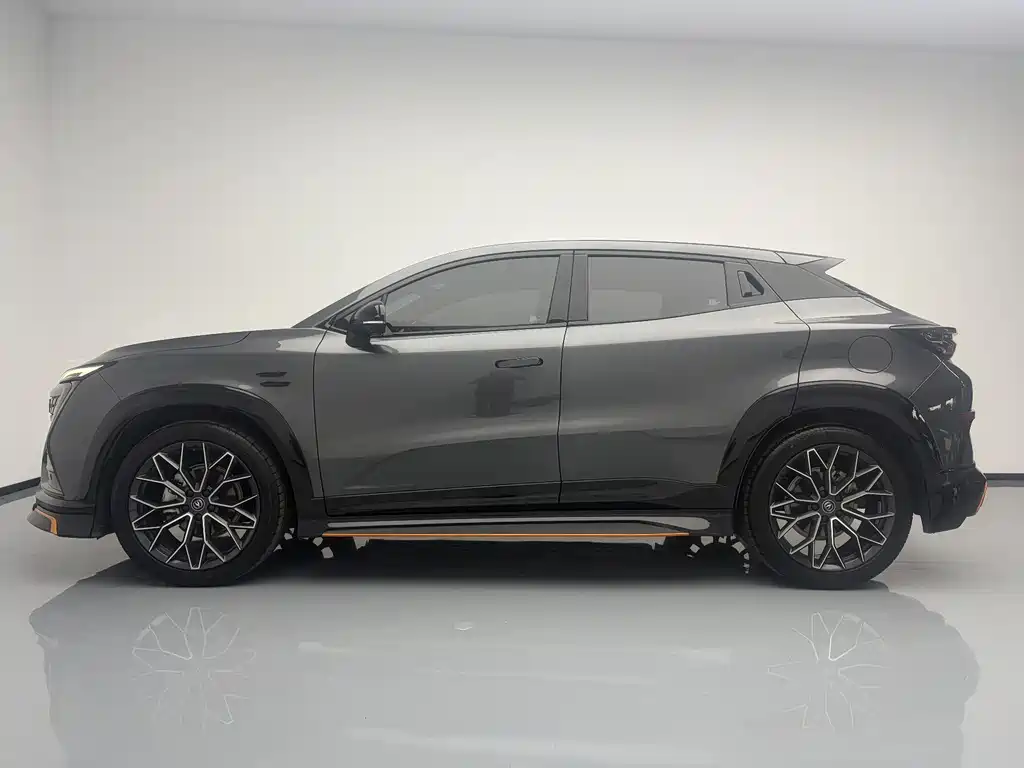 Changan UNI-T 1.5 T Distinguished