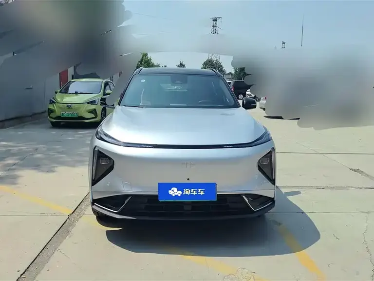 Geely Galaxy L7 EM-i 115 km Explorer +