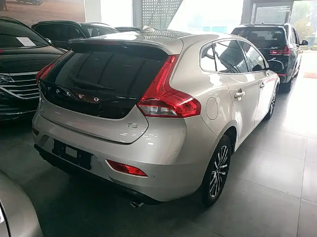 Volvo V40 T3 Smart Ease