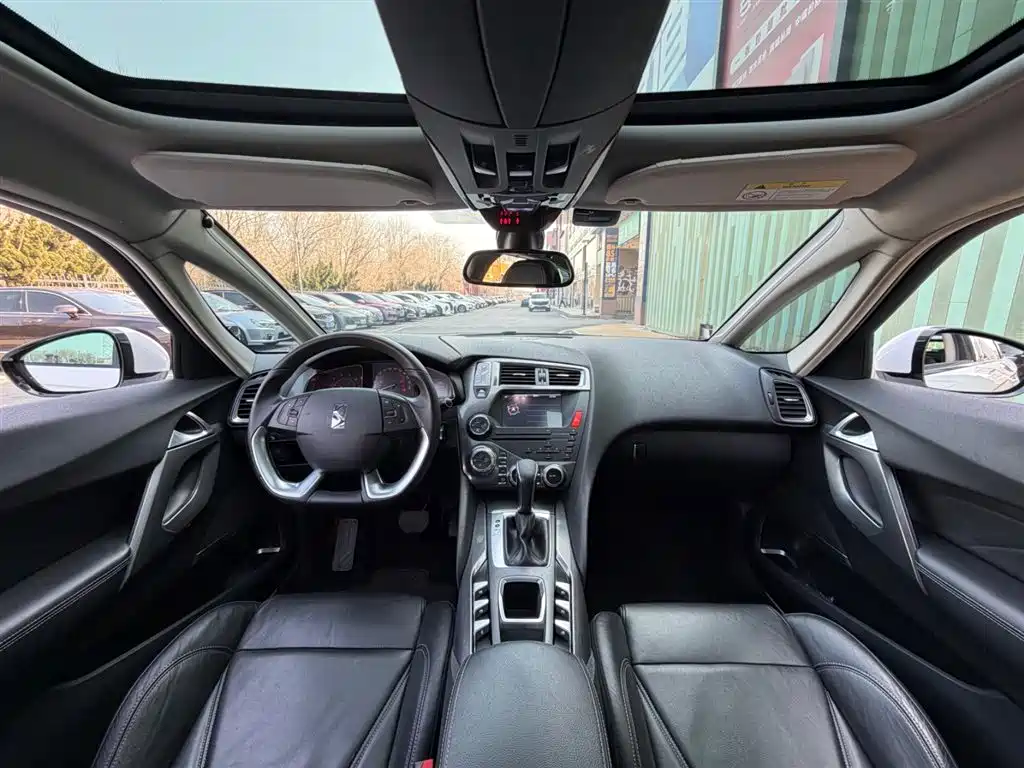 DS 5 1.6 T Graceful THP160