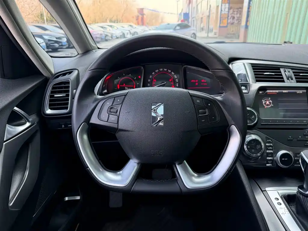 DS 5 1.6 T Graceful THP160