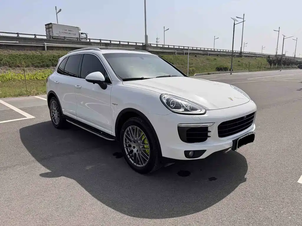 Cayenne NEV Cayenne S E-Hybrid 3.0 T