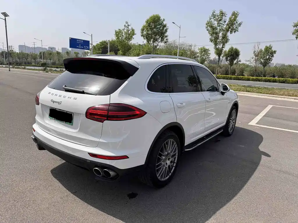 Cayenne NEV Cayenne S E-Hybrid 3.0 T