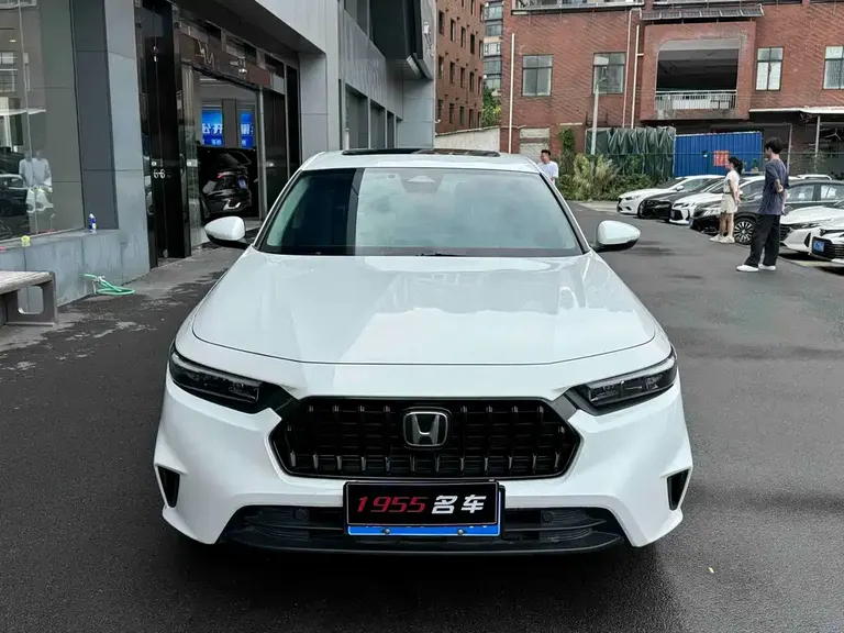 Honda Inspire 260 TURBO Elite