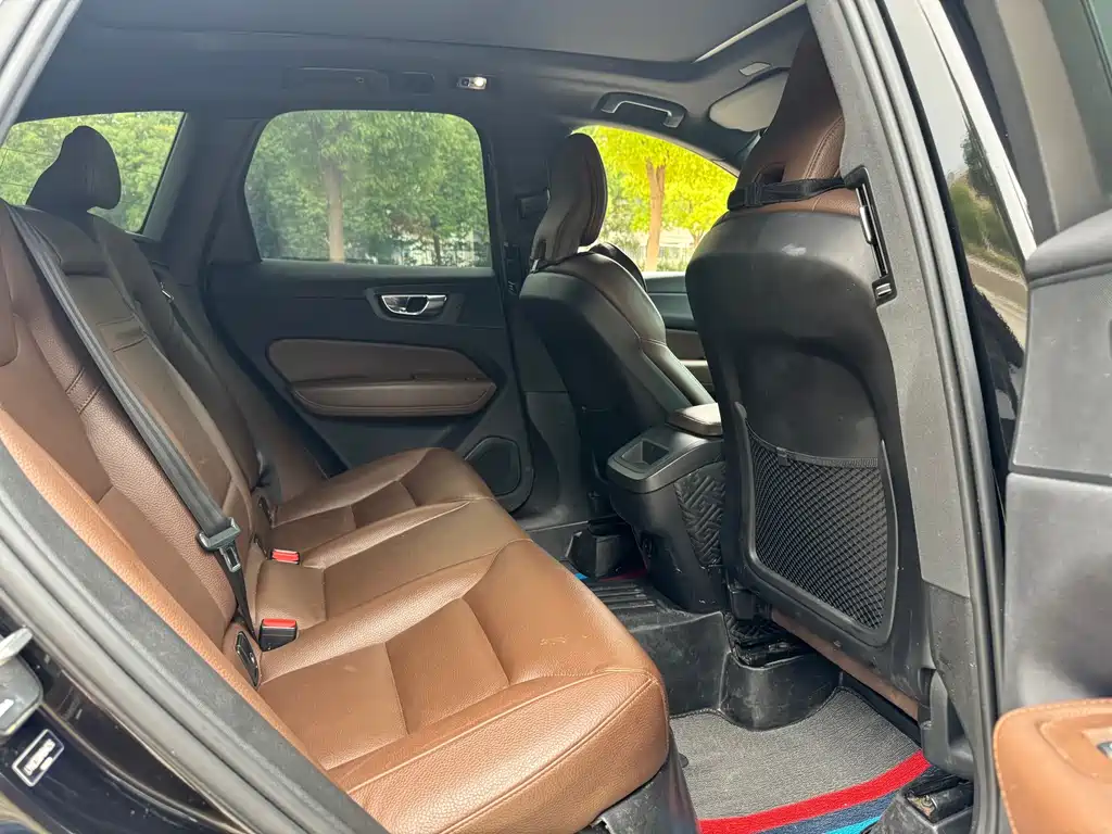 Volvo XC60 T5 4 WD Smart Vision Luxury