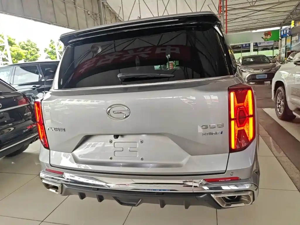 GAC Trumpchi GS8 Dual Engine Series 2.0 TM 2 WD Distinguished (7-seat)