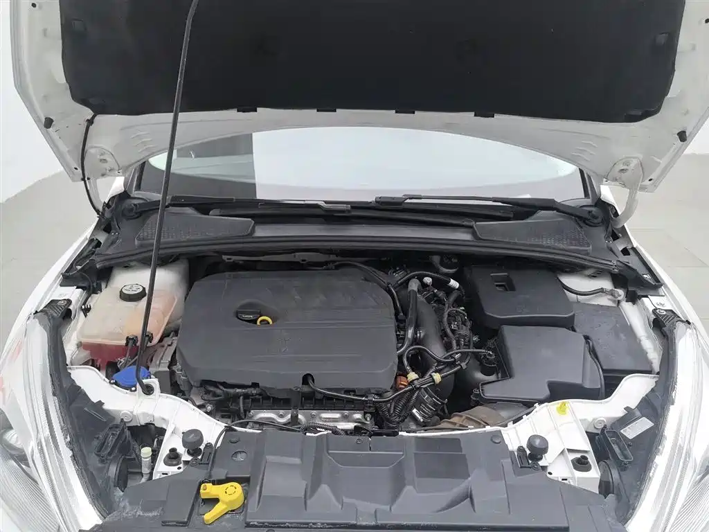 Focus Sedan EcoBoost 180 Auto Elite