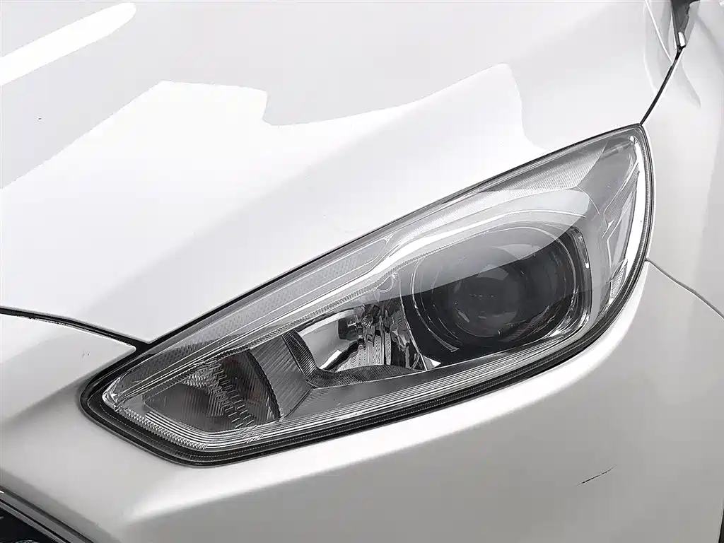 Focus Sedan EcoBoost 180 Auto Elite