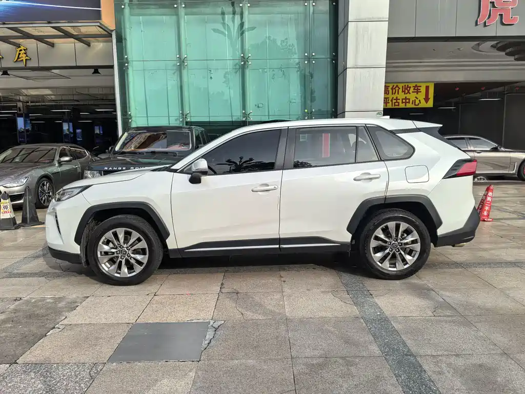 Wildlander 2.0 L CVT 2 WD Luxury