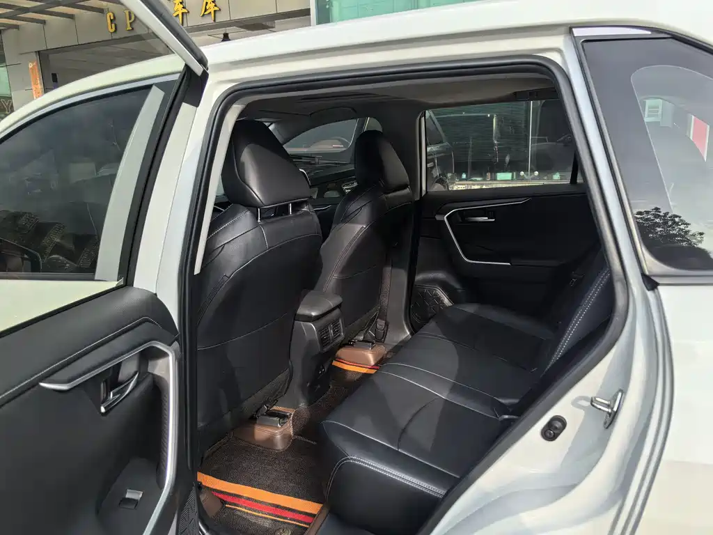 Wildlander 2.0 L CVT 2 WD Luxury