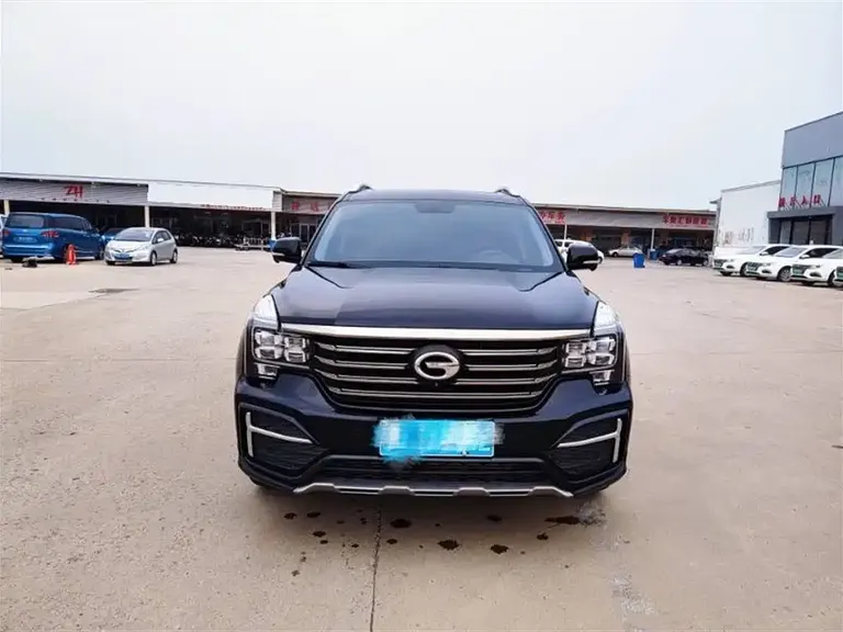 GAC Trumpchi GS8 390 T 2 WD Luxury Connected (7-seat)