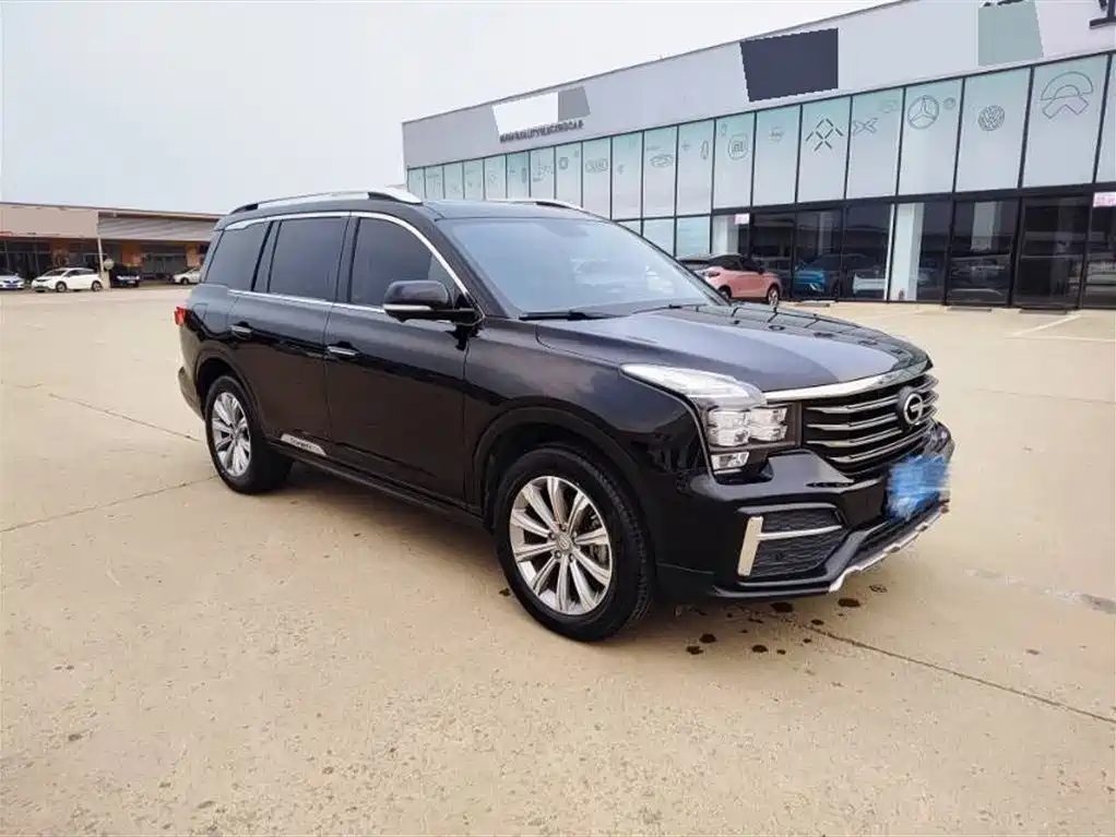 GAC Trumpchi GS8 390 T 2 WD Luxury Connected (7-seat)