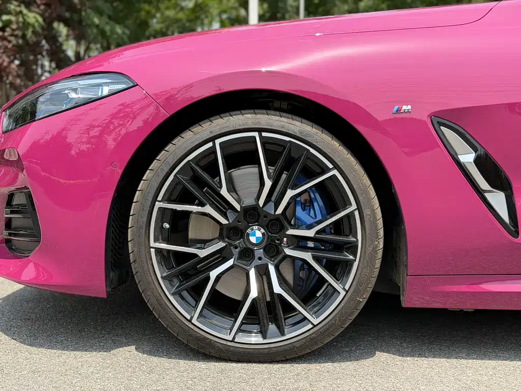 BMW 8 Series 840 i 2-door Coupe M Sport Package
