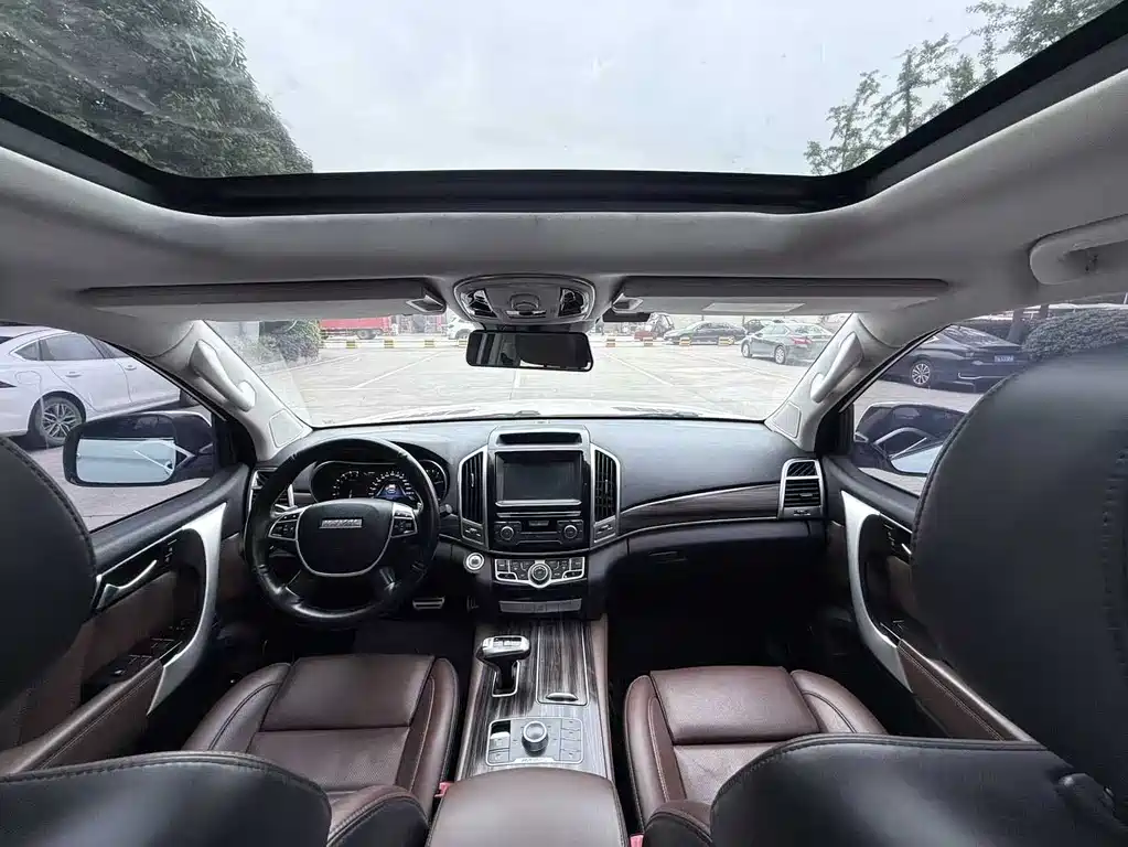 Haval H9 哈弗H9 2017款 2.0 T 柴油四驱尊享型 5座