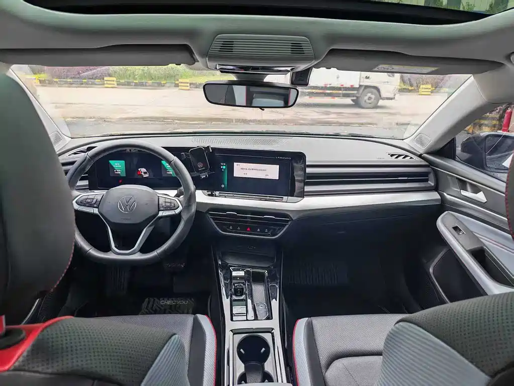 Lamando Lamando L 280 TSI DSG Dazzle Hot