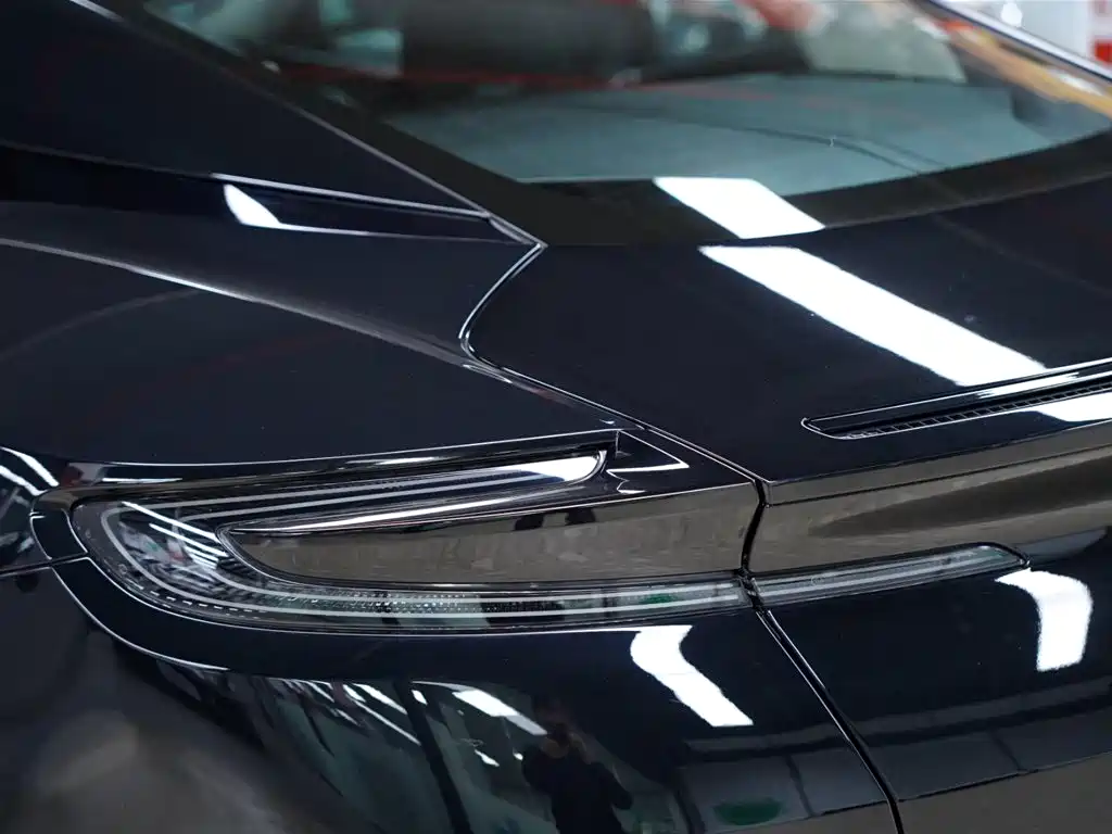 Aston Martin DB11 4.0 T V8 Coupe
