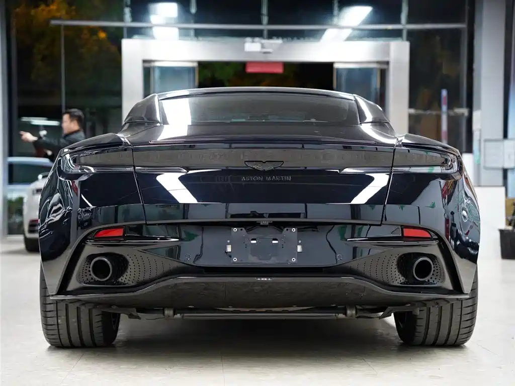 Aston Martin DB11 4.0 T V8 Coupe