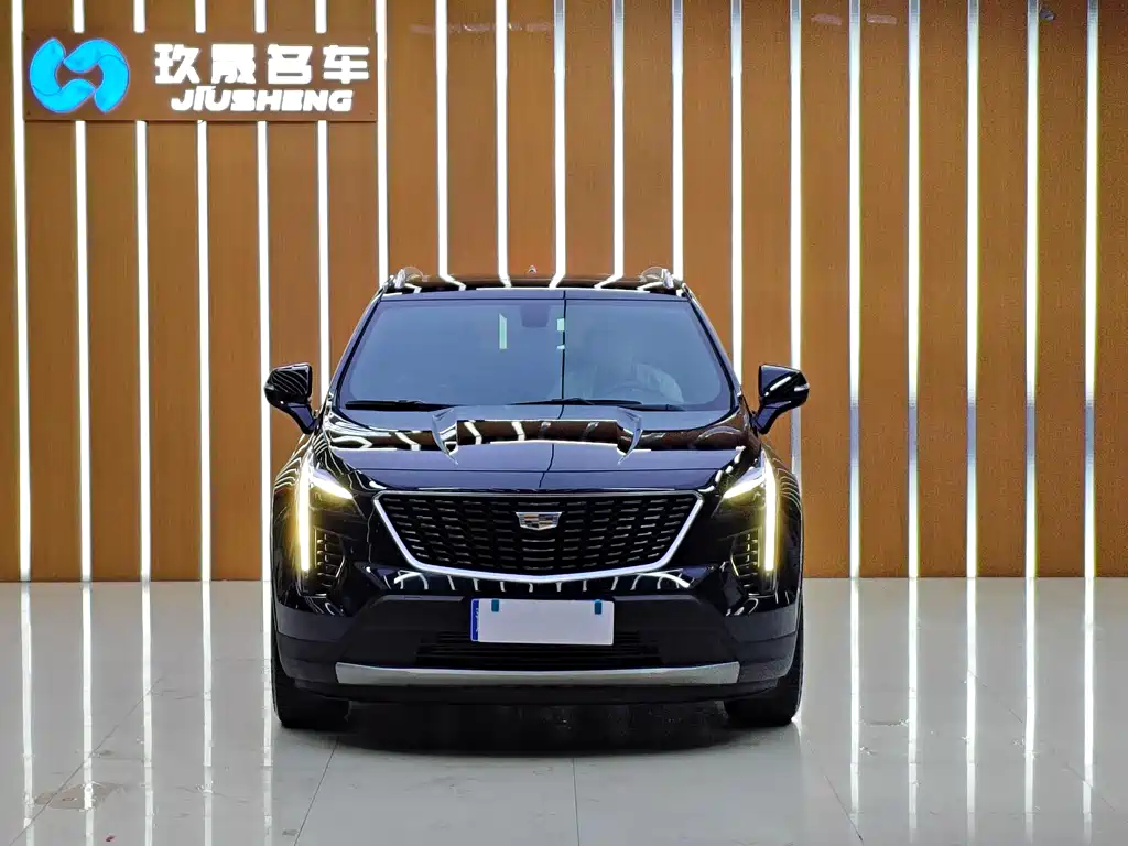 Cadillac XT4 28 T 2 WD Leading