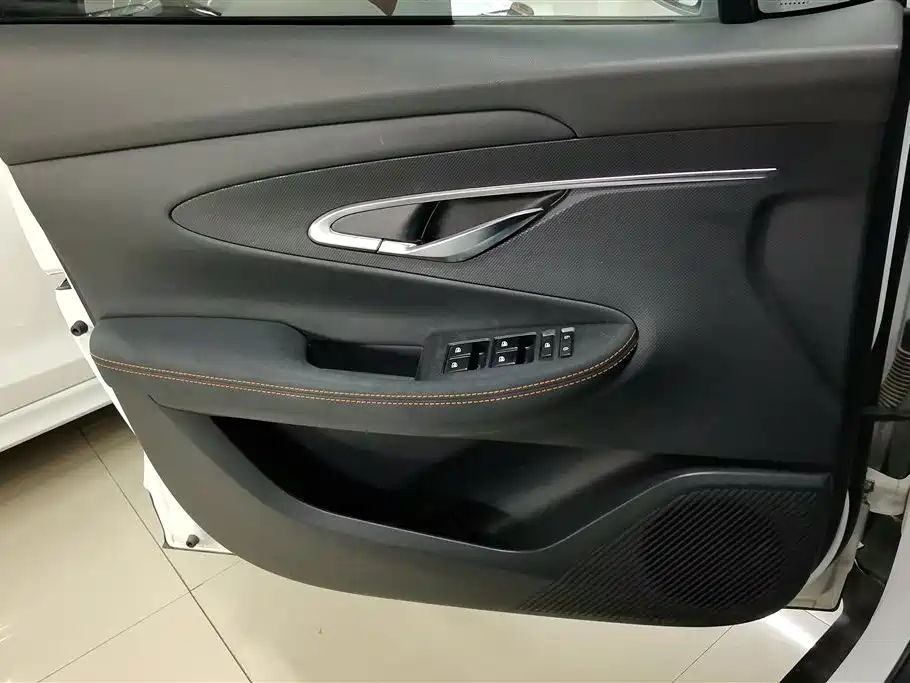 Changan UNI-T 1.5 T Flagship