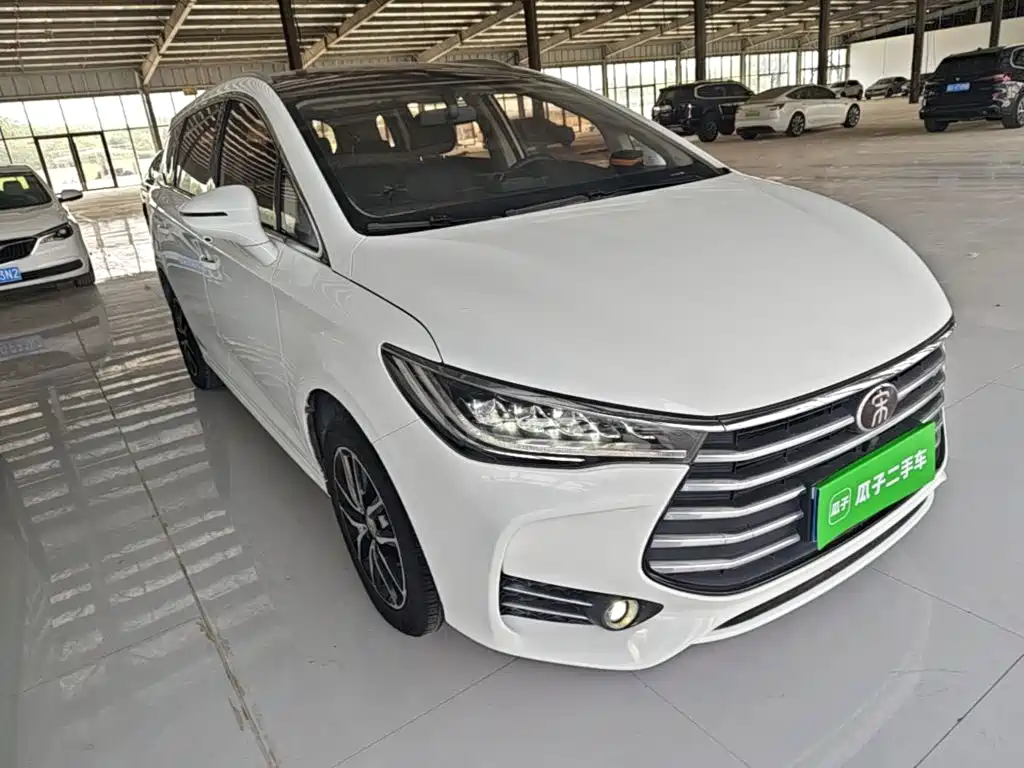 Song MAX 1.5 T Auto Connected Elite 7-seat