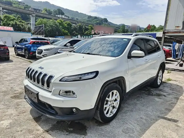 Jeep Cherokee 2.0 L Intelligent