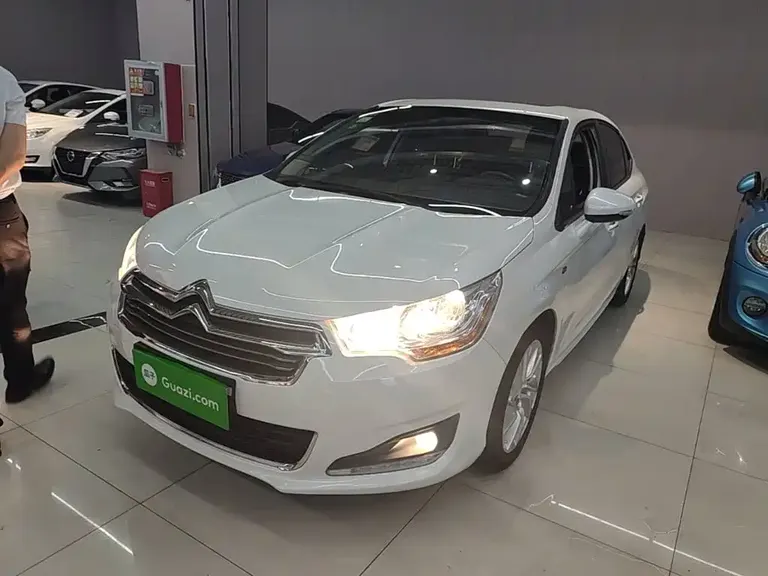 Citroën Citroen C4 L 雪铁龙C4 L 2015款 1.6 T 自动尊贵版