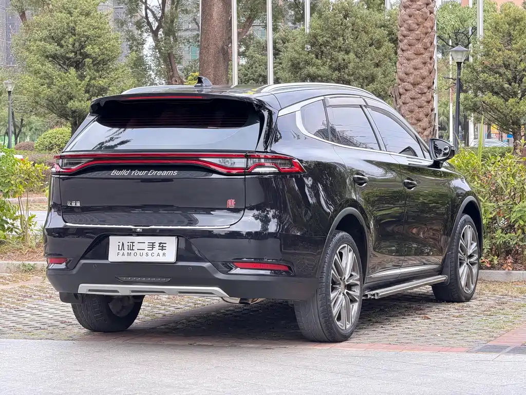 Tang 2.0 T Auto Connected Honored 7-seat CN-V
