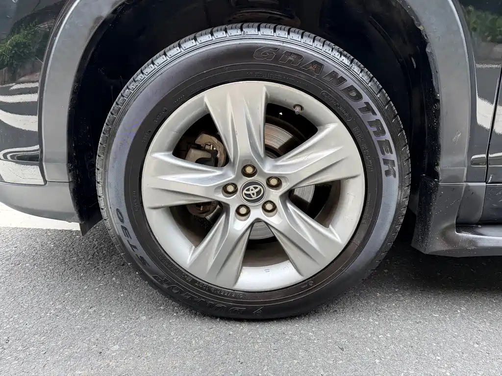 Highlander 2.0 T 4 WD Supreme 7-seat CN-V