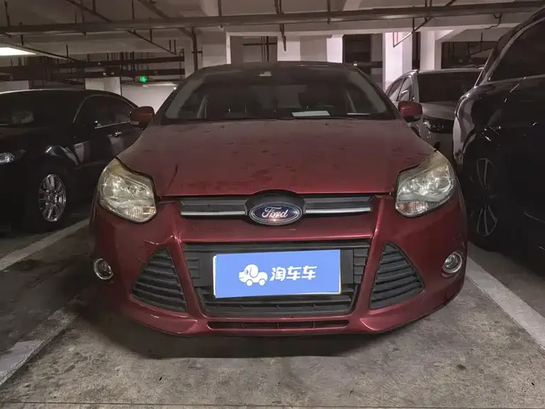 Ford Focus Sedan 1.6 L Auto Style