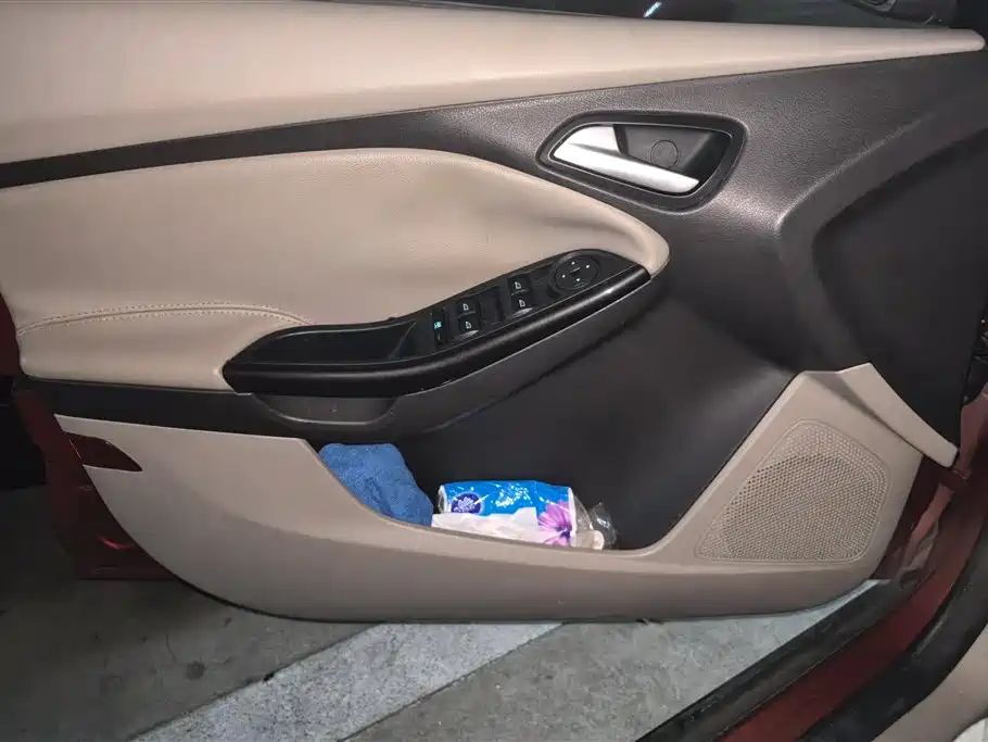 Focus Sedan 1.6 L Auto Style